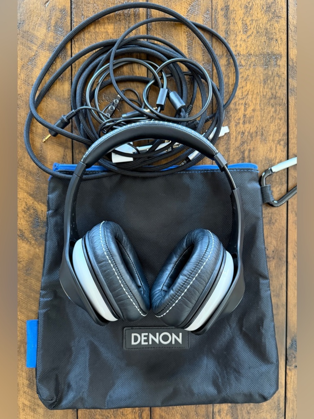 Denon Headphones (AH-D600)